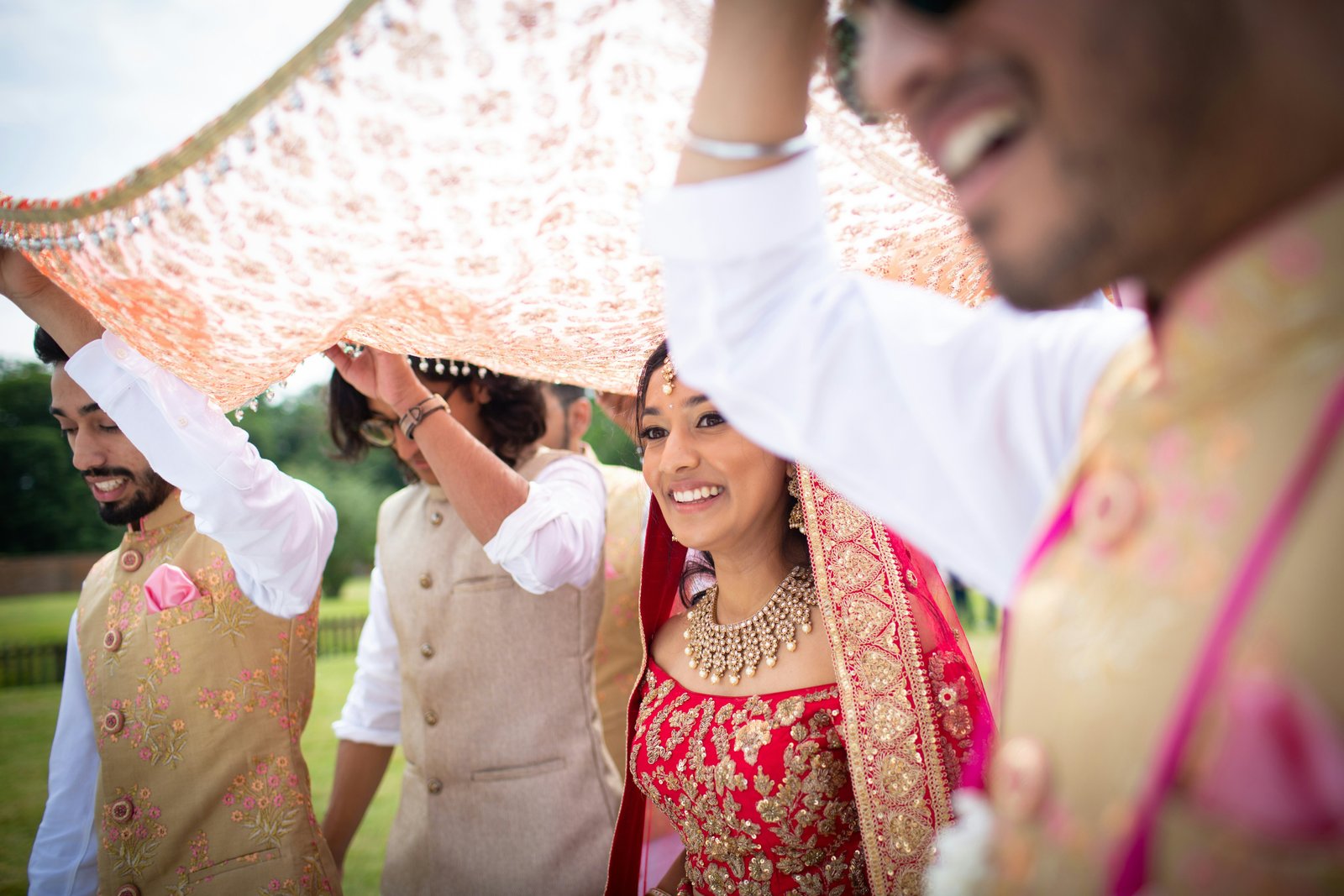 Indian artists for international Mehendi
