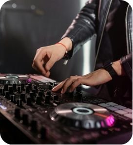 DJ Performance